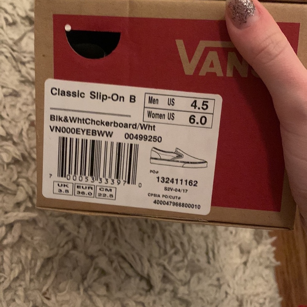 Slip On Checkered Vans - Picture 4 of 5